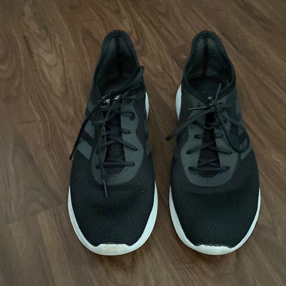 Women athletes shoes